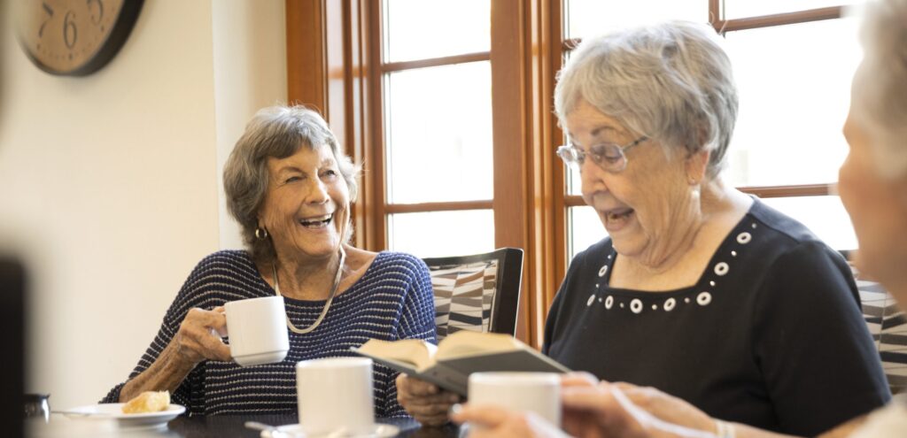 Elegant dining room setup for seniors in a retirement residence in the USA