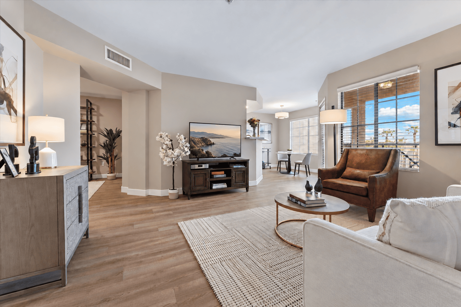 independent living famkily room and dining room