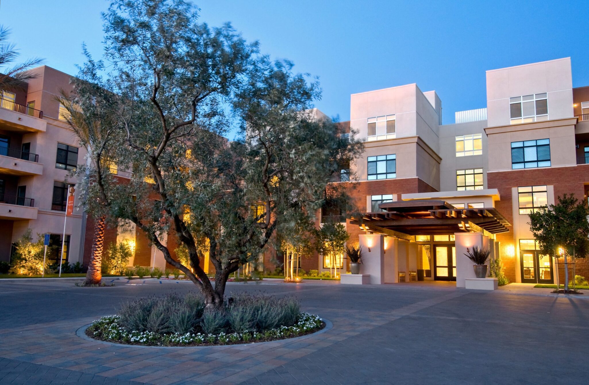 The Village at Northridge retirement community outdoor pool