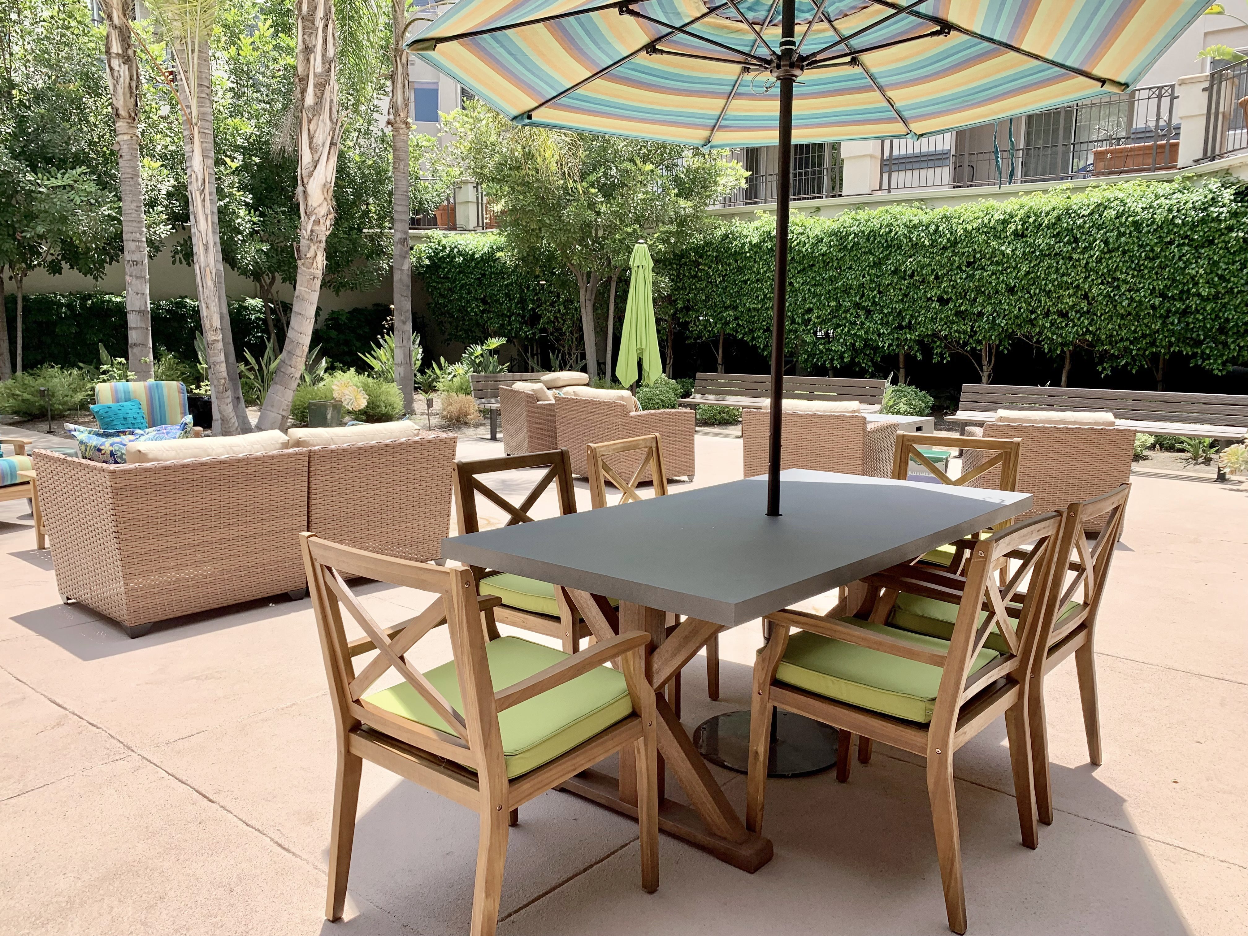 outside patio at Sherman Oaks