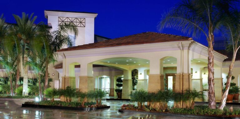 Villa Hermosa senior living community photo