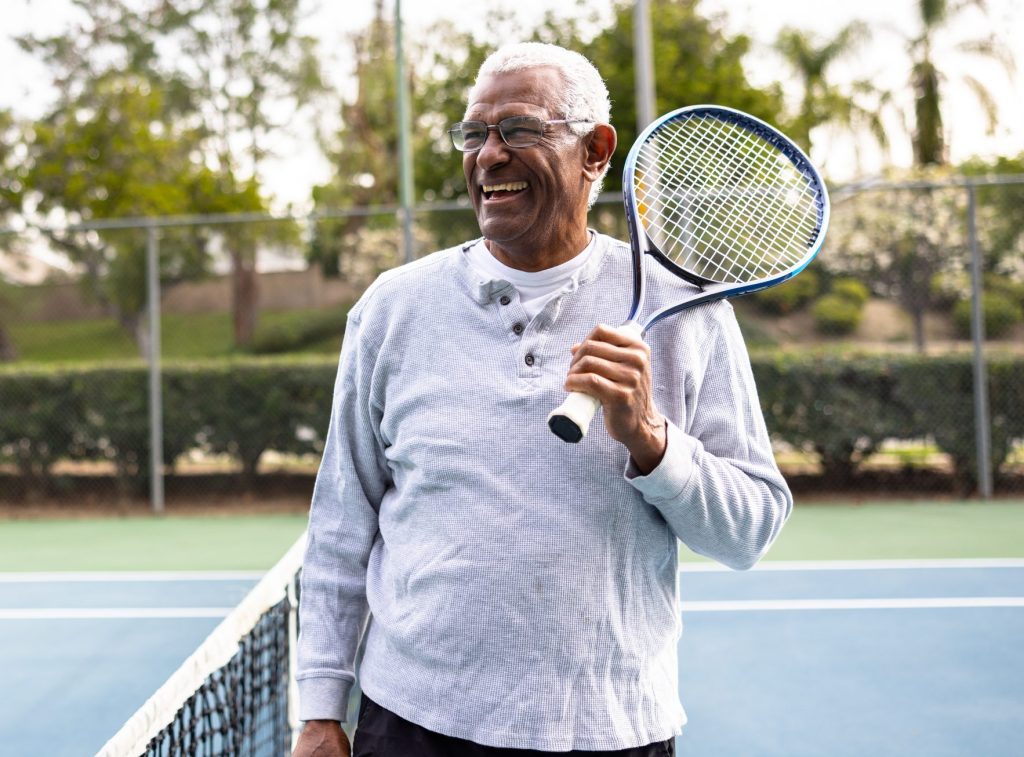 Man playing tennis