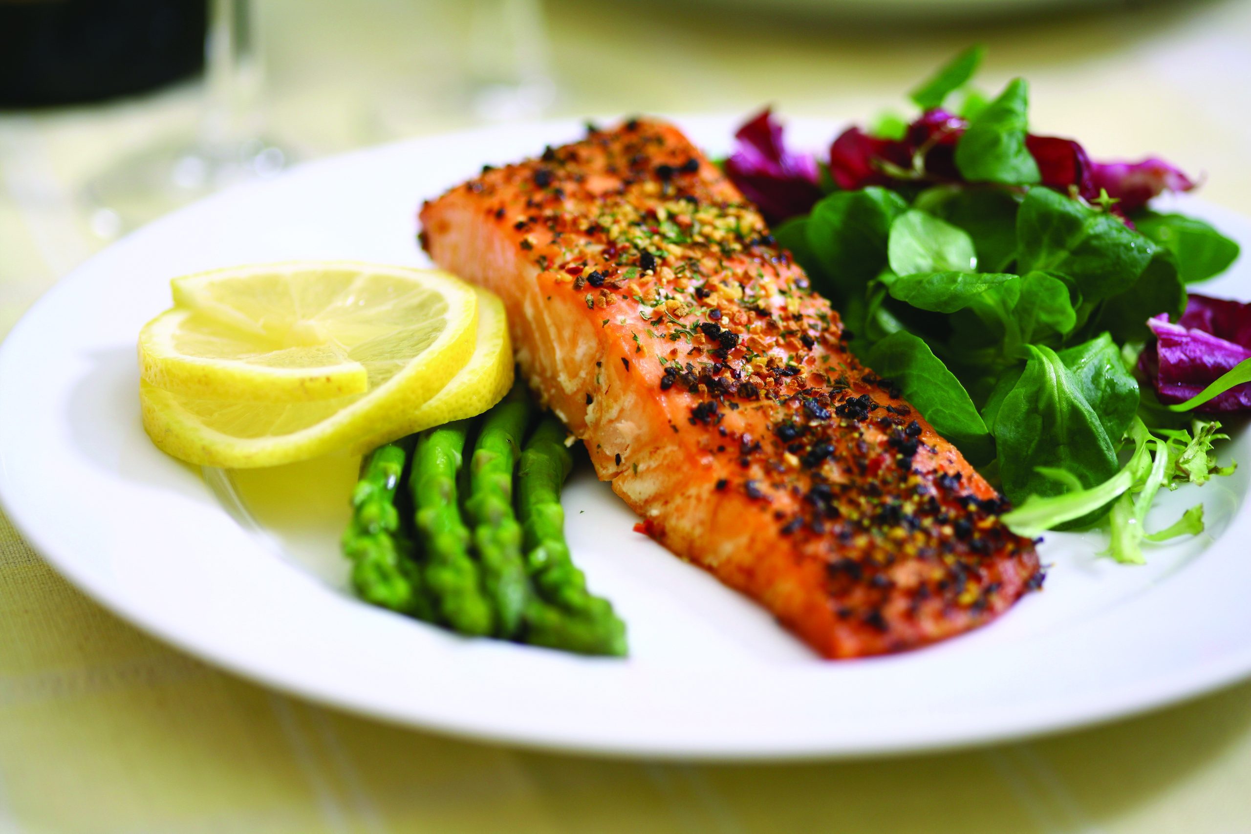 healthy dinner salmon and asparagus and salad 